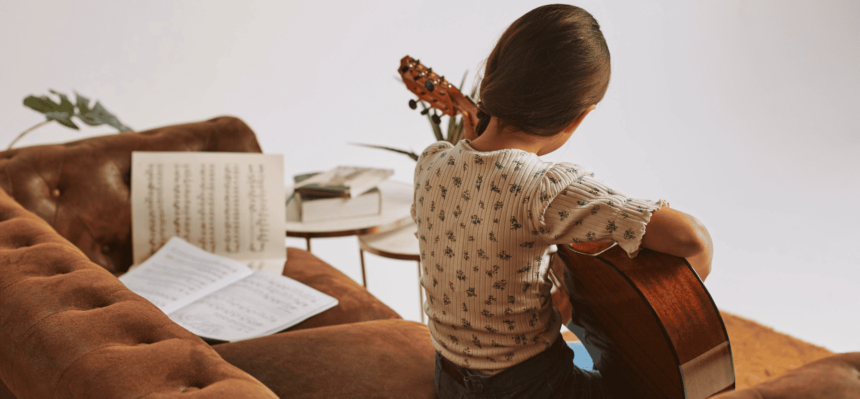 Ćwiczenia muzyczne w domu – jak motywować dziecko do regularnej gry?