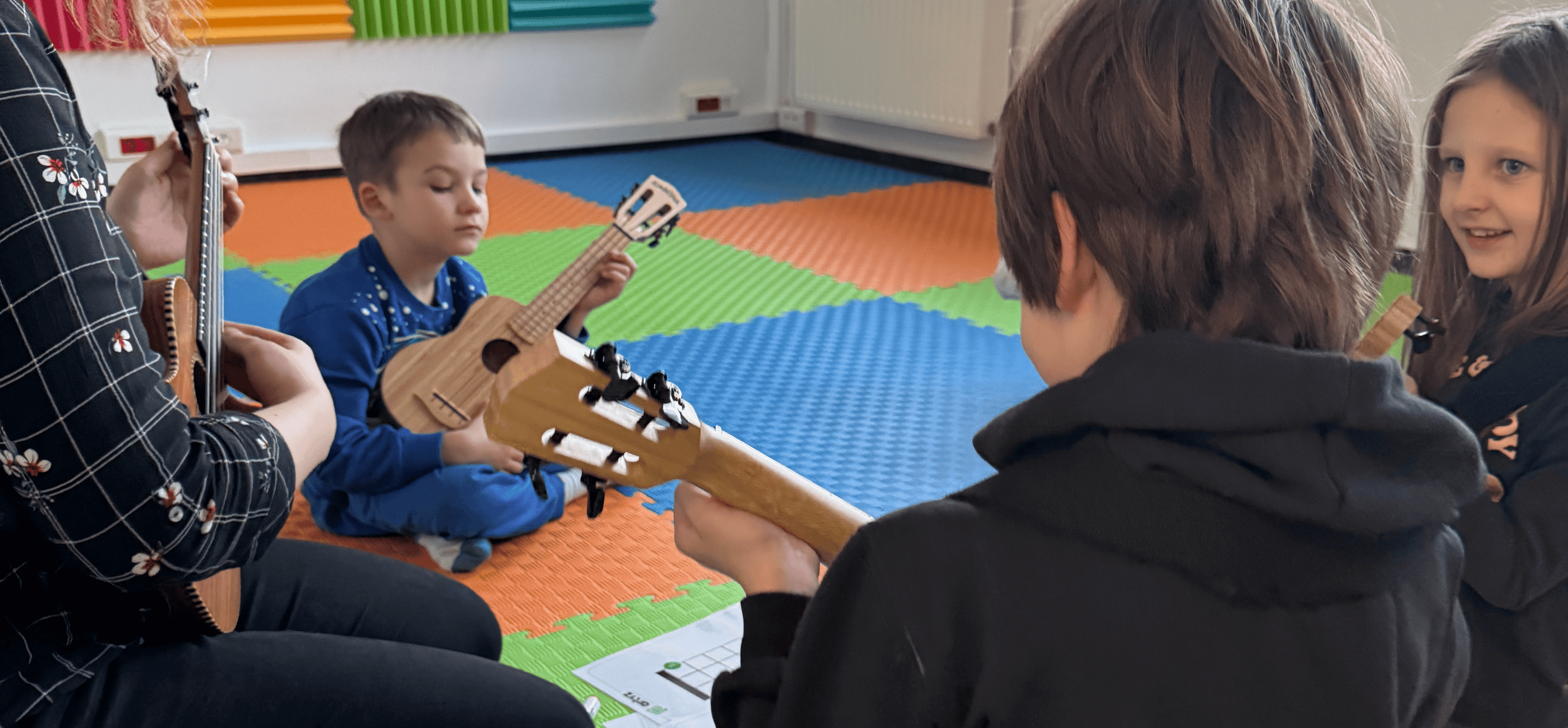 Czym są Artyziaki z Ukulele?