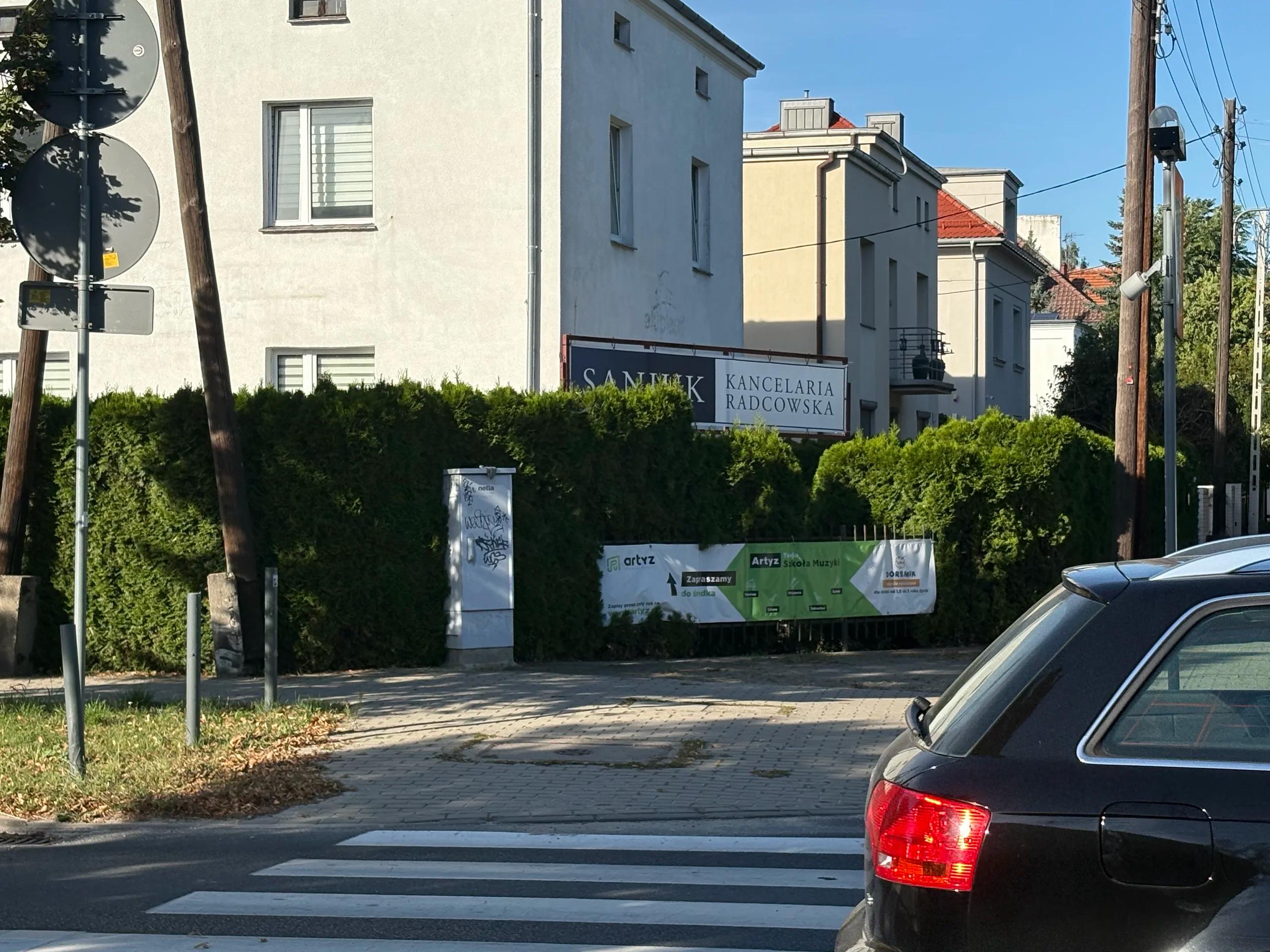 Szkoła muzyki Artyz Poznań, Ogrody